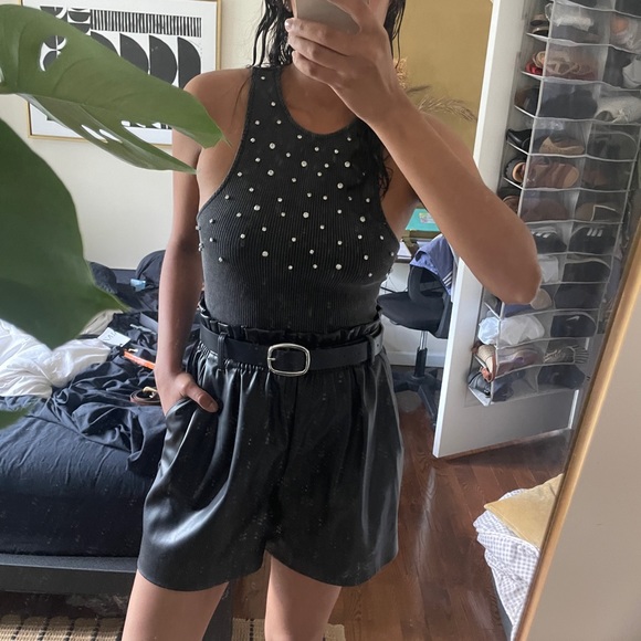 Zara Belted Faux Leather Shorts - Picture 14 of 14